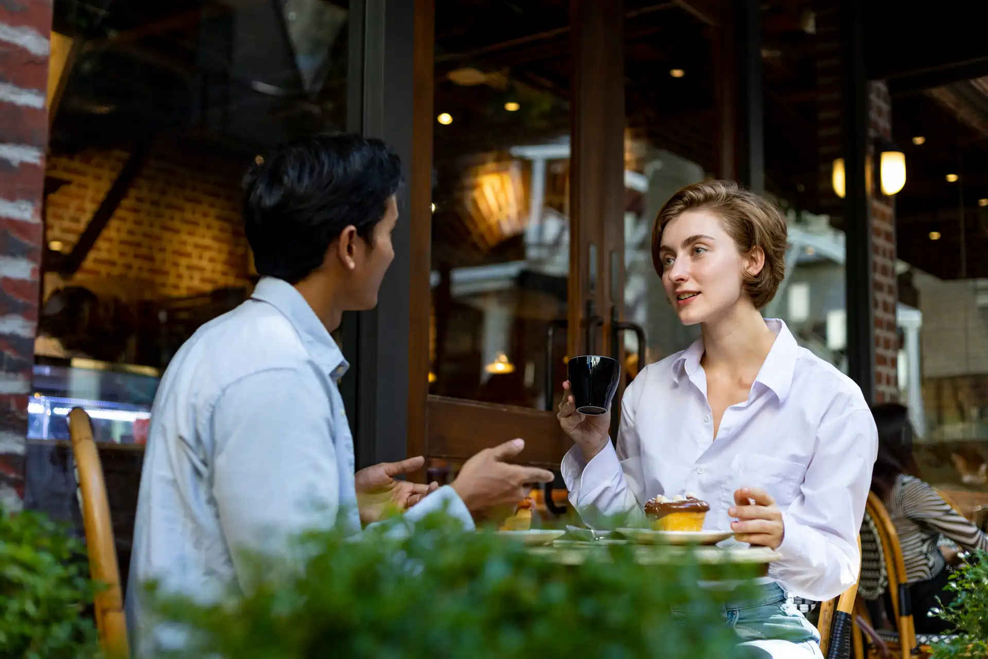 كيف تجذبين رجل برج الأسد وتلفتين انتباهه