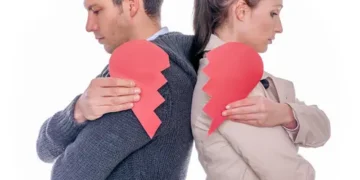 إثارة غيرة الرجل طريقة فاشلة لاسترجاع الحبيب