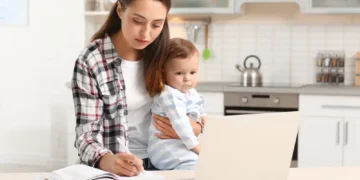 تنظيم الوقت للأمهات بين الدراسة والعمل