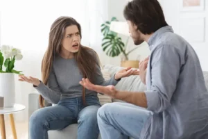 خلاف بين زوجين في شهر العسل يكشف هشاشة العلاقة