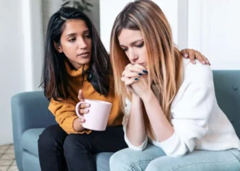 العلاقة بين التعاطف والقلق