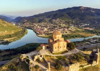 السفر إلى جورجيا دليل شامل