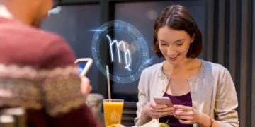 امرأة تكتشف مواصفات برج العقرب في مواعدة غرامية